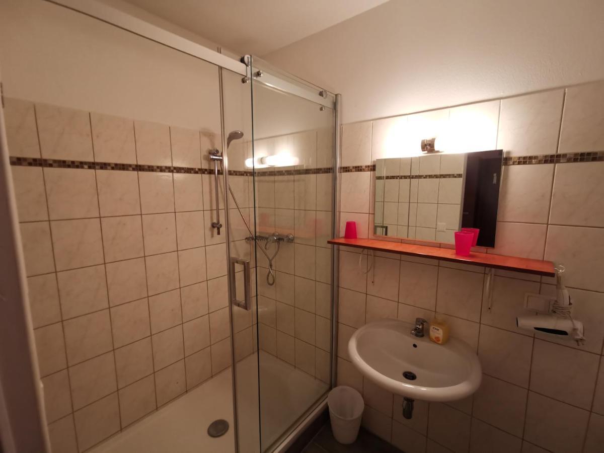 Hotel Khail Maria Lanzendorf Exteriér fotografie